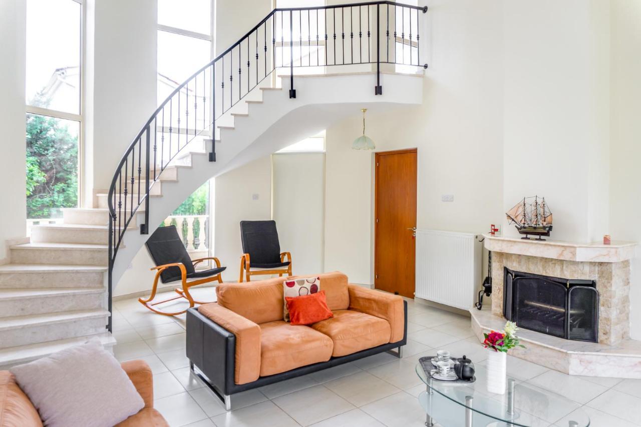 Villa Deja Blue By Ezoria Villas Coral Bay Eksteriør billede
